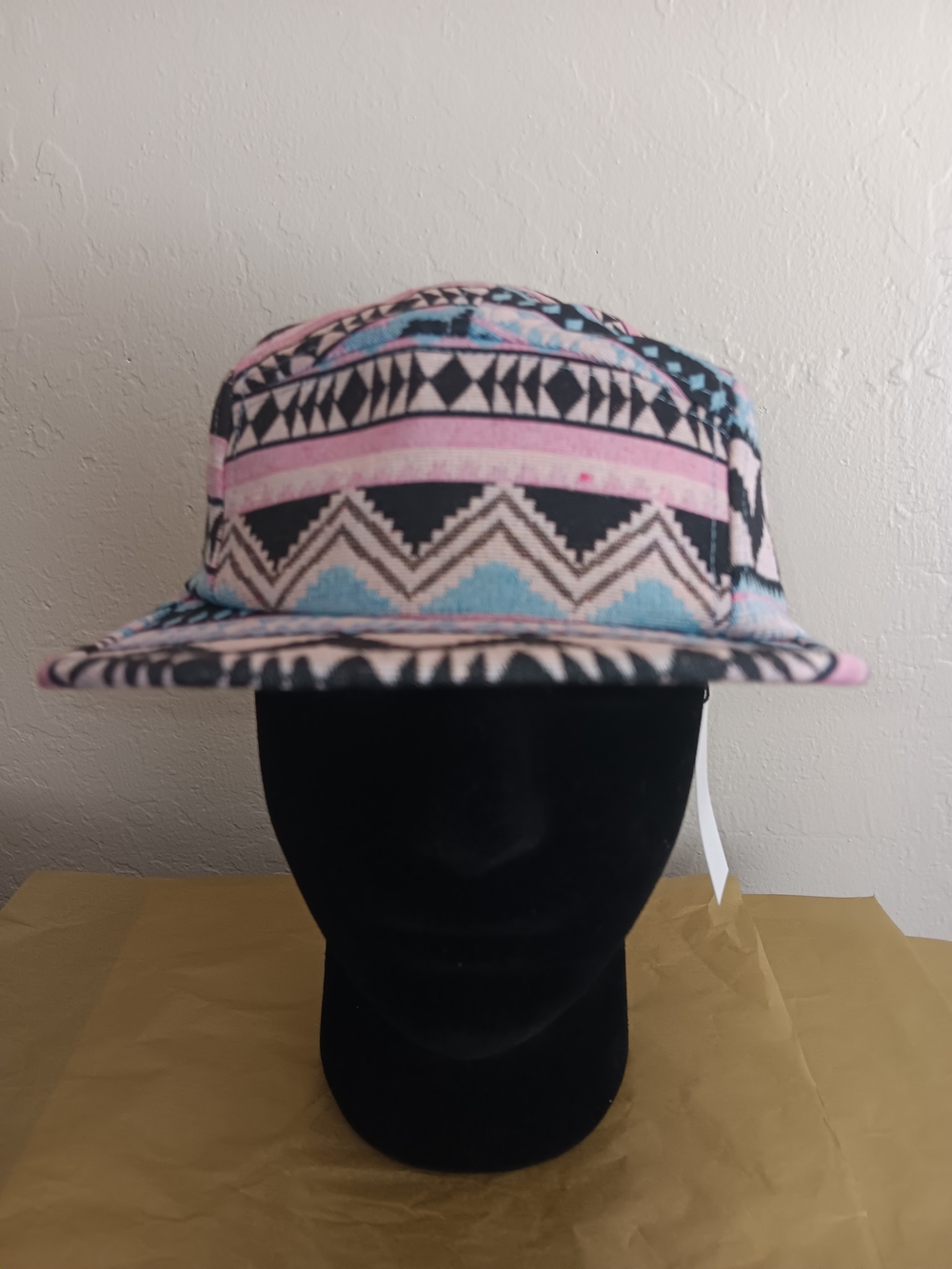Women’s Aztec Print 5-Panel Hat in Pink & Blue